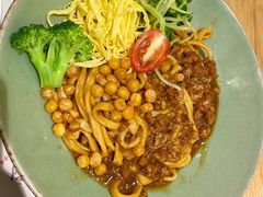 葱酥卤肉干拌面-陳八两面家(滨江天街店)