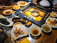 -老牌坊云南鱼豆花火锅(哈西万达店)