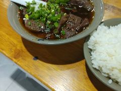 -杨三娘跷脚牛肉(羊子山西路店)