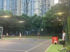 -快网网球俱乐部(徐汇爱建园店)