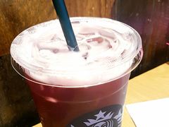红梅黑加仑冰摇柠檬茶-星巴克(苏州石路百脑汇店)