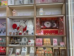 -泡泡玛特POPMART(杭州乐堤港店)