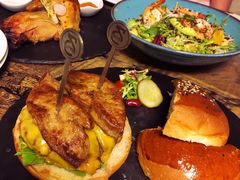 -HIGH FIVE哈福手工汉堡(桂林路店)