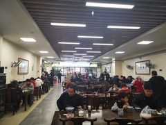 大堂-崇德楼水盆牛羊肉泡馍馆(文艺路店)