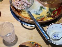 -洱火云南酸菜牛肉火锅(石景山当代商城店)