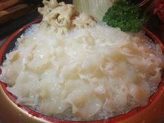 -鲜入围煮花胶鸡海鲜火锅