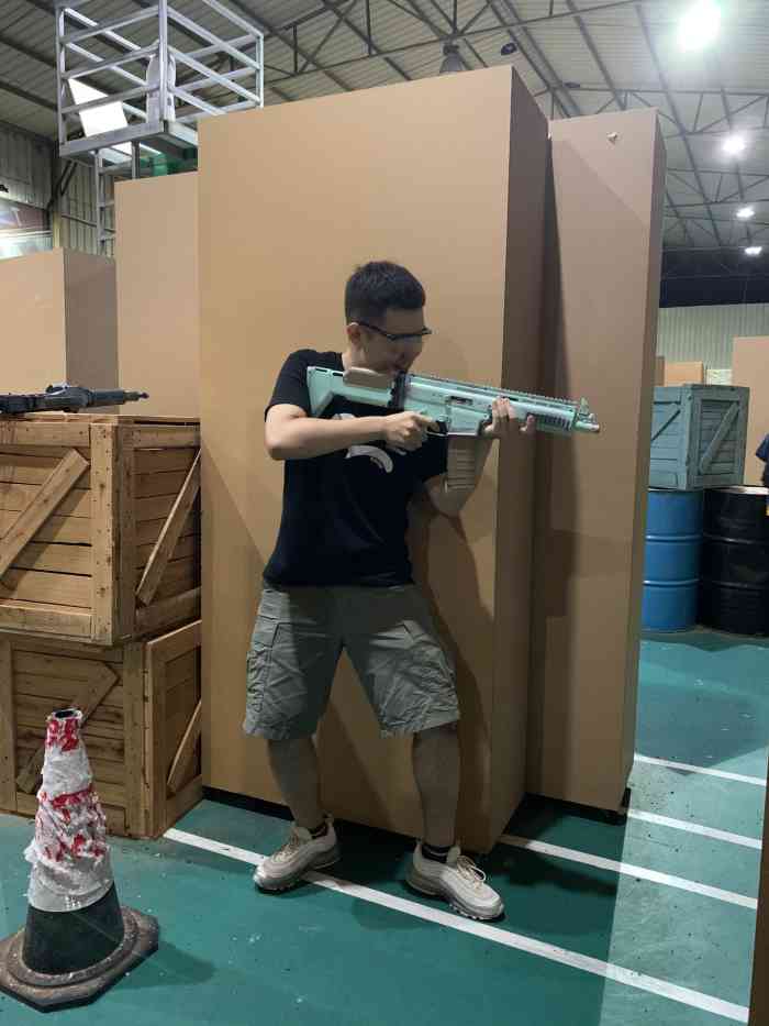 厦门水弹am竞技俱乐部-"这是第二次来玩水弹枪了!特地从莆田大老远.
