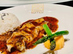 -江上荟·创意中国菜(绿地缤纷城店)