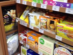 -全家便利店(愚园店)