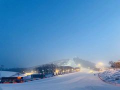 -庙香山滑雪场