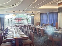 -汕尾巴黎半岛酒店