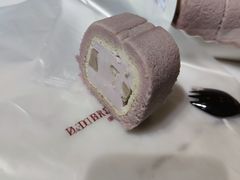 -顶东面包花园·生日蛋糕(世博店)