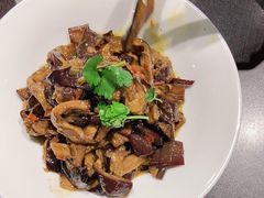 -老牌坊鲁菜名店(美莲广场店)