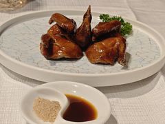 -深圳富苑皇冠假日套房酒店