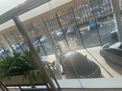 -上海宝信宝马4S店