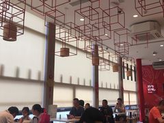 大堂-百事佳烧鸭牛腩(上海虹桥站店)