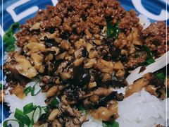 -砖头卤味