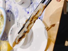 梅菜干烧饼-江南韵·无锡太湖文化体验餐厅(凤凰天街店)