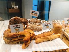 -方炉·天然食材面包店(青秀店)