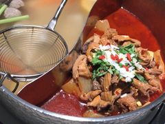-左庭右院鲜牛肉火锅(浦江欢乐颂店)