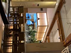 -蜜桃餐厅·伴山(湖滨商业街店)