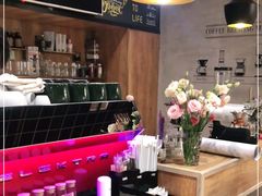 -ZING COFFEE 镜咖啡