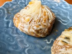 纸皮烧卖-鑫震源·苏式大虾生煎(山塘街店)