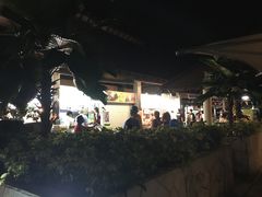 -东海岸人工湖美食村