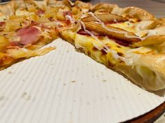 夏威夷拼黄金薯角培根披萨-必胜客(东莞地王店)