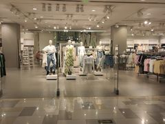 -H&M(鹏欣水游城店)