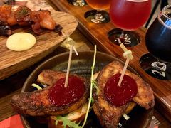 法式香煎鹅肝配焦糖苹果-造精酿餐厅