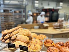 -麦田工坊(月湖店)