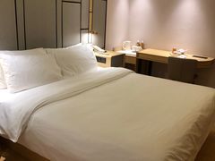 -全季酒店(上海金桥路地铁站店)