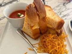 -The Sunny Side Cafe Station 1