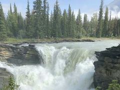 -阿萨巴斯卡瀑布观景点