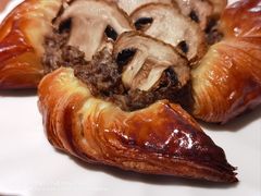-VERIE BAKEHOUSE