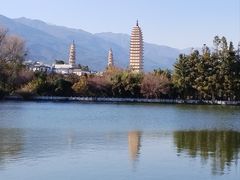 -三塔倒影公园