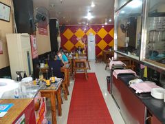大堂-潘国仙耳光馄饨(黄家阙路店)