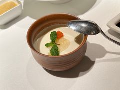 自制酸奶配蜂巢蜜-四季民福烤鸭店(前门店)