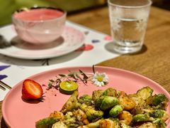 孢子甘蓝煎虾仁-甜阿姨·天台花园私房菜(万松园店)