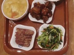 -白金汉爵大酒店-24小时餐厅