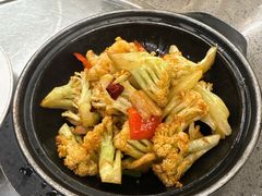 -郑猛记石岐鸽主题餐厅(长江店)