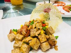 -无锡鼎尚皇冠酒店