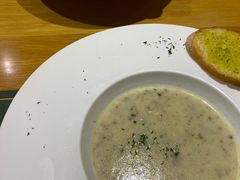 蘑菇汤-LUCCA卢卡西班牙海鲜饭(远洋广场店)