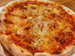 -城市大道红炉披萨烘焙坊