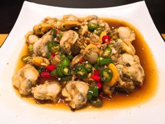 -臻鲜燕海鲜融合餐厅(金陵style店)