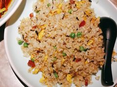 -沪小胖小龙虾(淮海中路旗舰店)