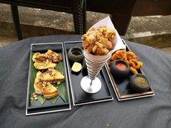 吐司鱿鱼圈和鸡米花-Rock Bar Bali(Bali)
