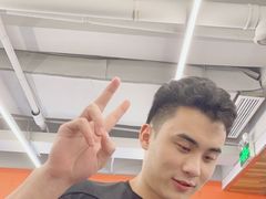 -乐刻运动健身(城西银泰店)