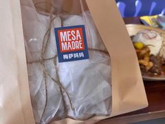 三种酱配酸面包-Mesa Madre梅萨妈妈·Bintana(国贸店)